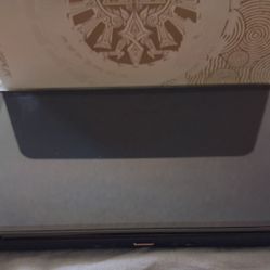 Nintendo Switch OLED  (Zelda Special Edition)