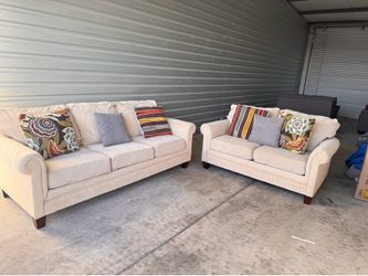 Couch set two pieces