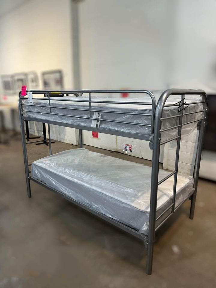 ThomasWhite Finish Twin/Twin Bunk BedACME$20 Down Payment and delivery available