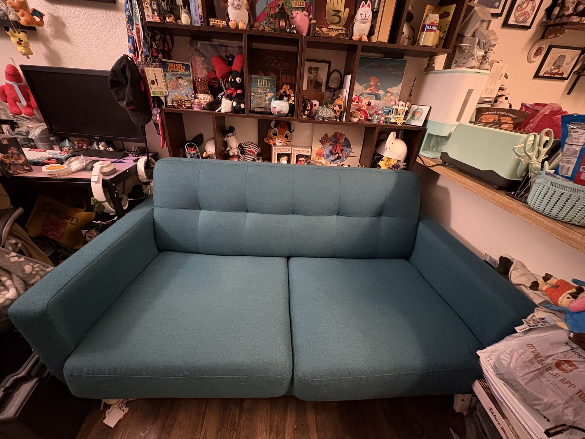 Blue Retro Couch!