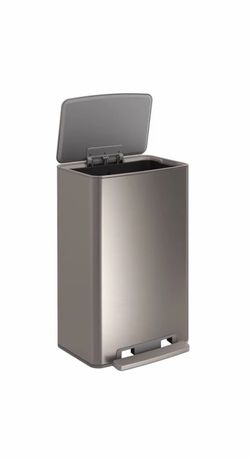 Trash can