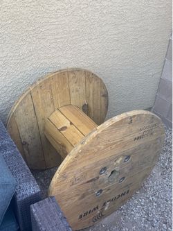 Spool table