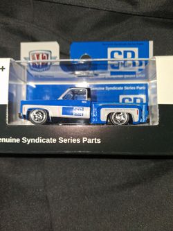 M2machines toy "square body series " 1973 Chevrolet Cheyenne  10 stepsister