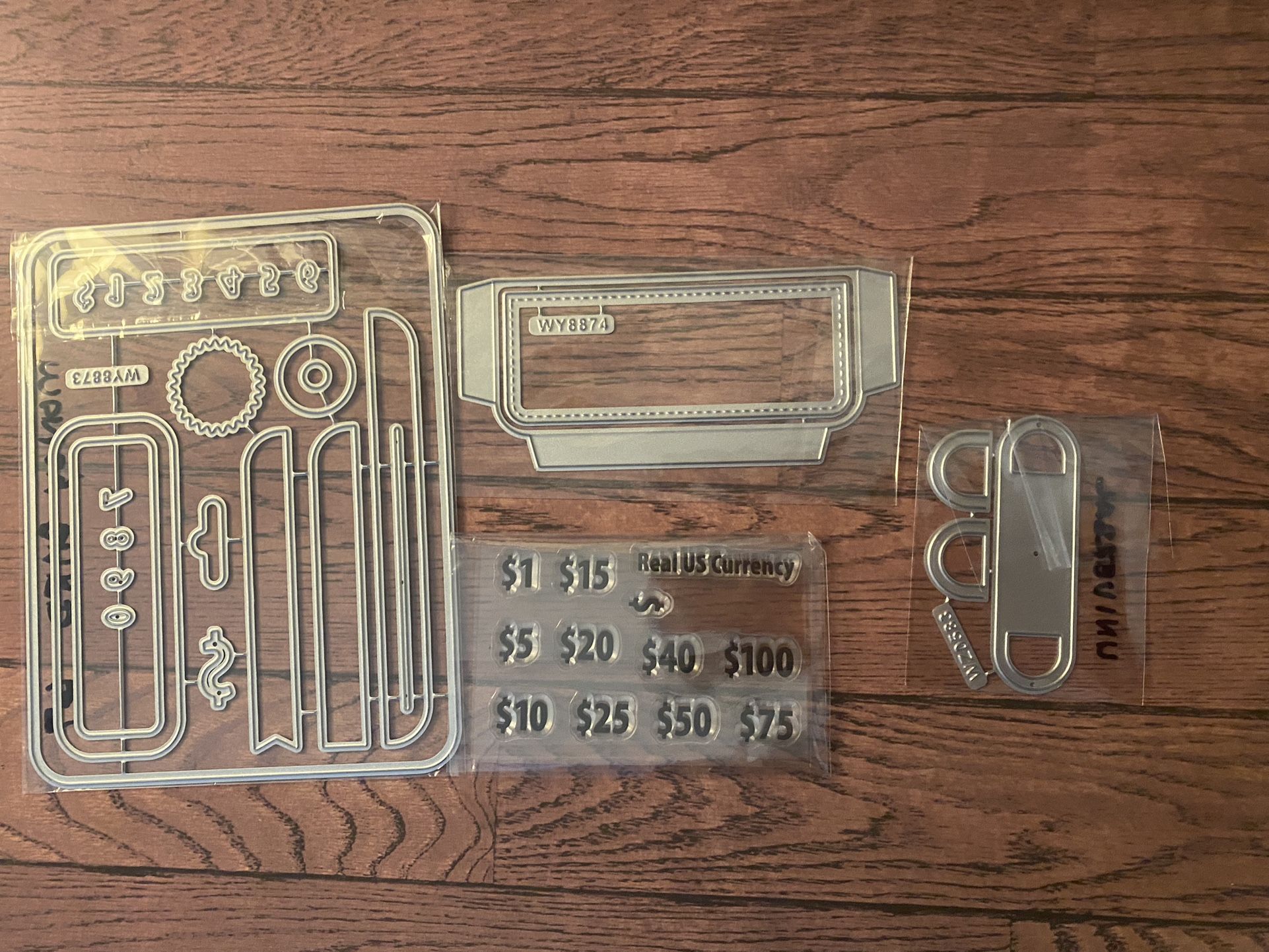 Gift Card Cash Holder Die Set ( Read Info)