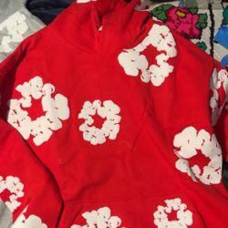 Demin Hoodie Red Size Large 🔴