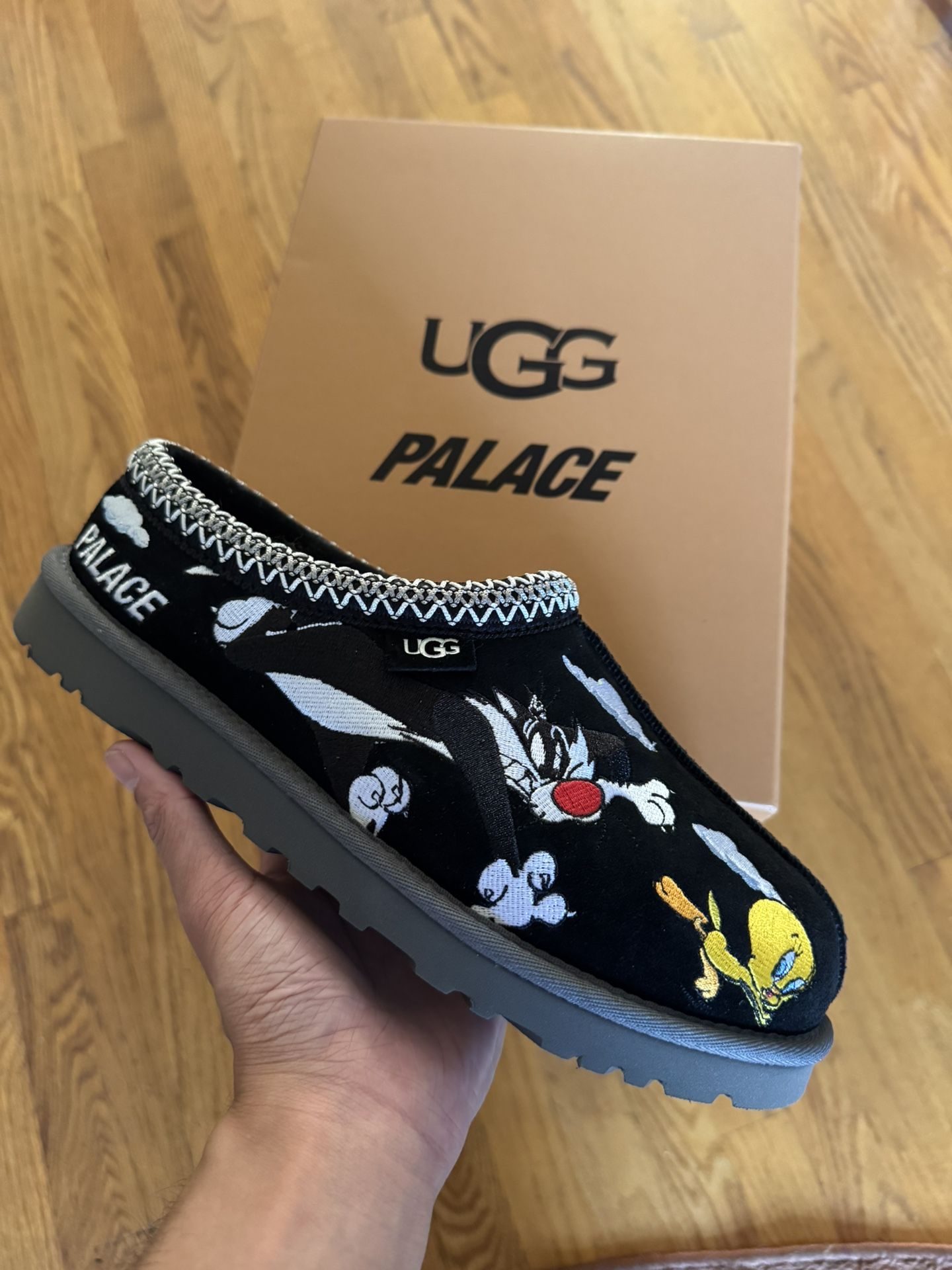 Palace x UGG x Looney Tunes “Black” Sz: 10 Men