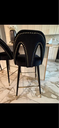 4 island/counter height chairs