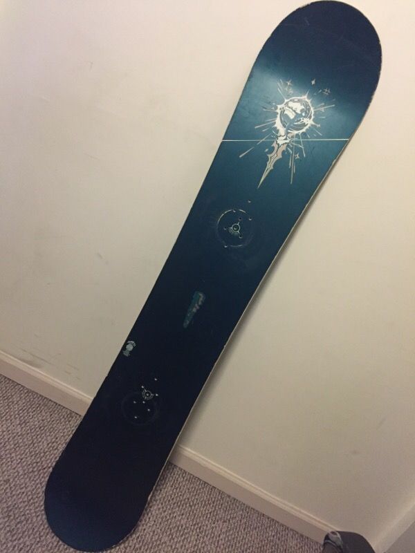 Burton balance 56 snowboard for Sale in Los Angeles, CA - OfferUp