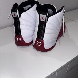 Air Jordan 12 Retro - Cherry Red