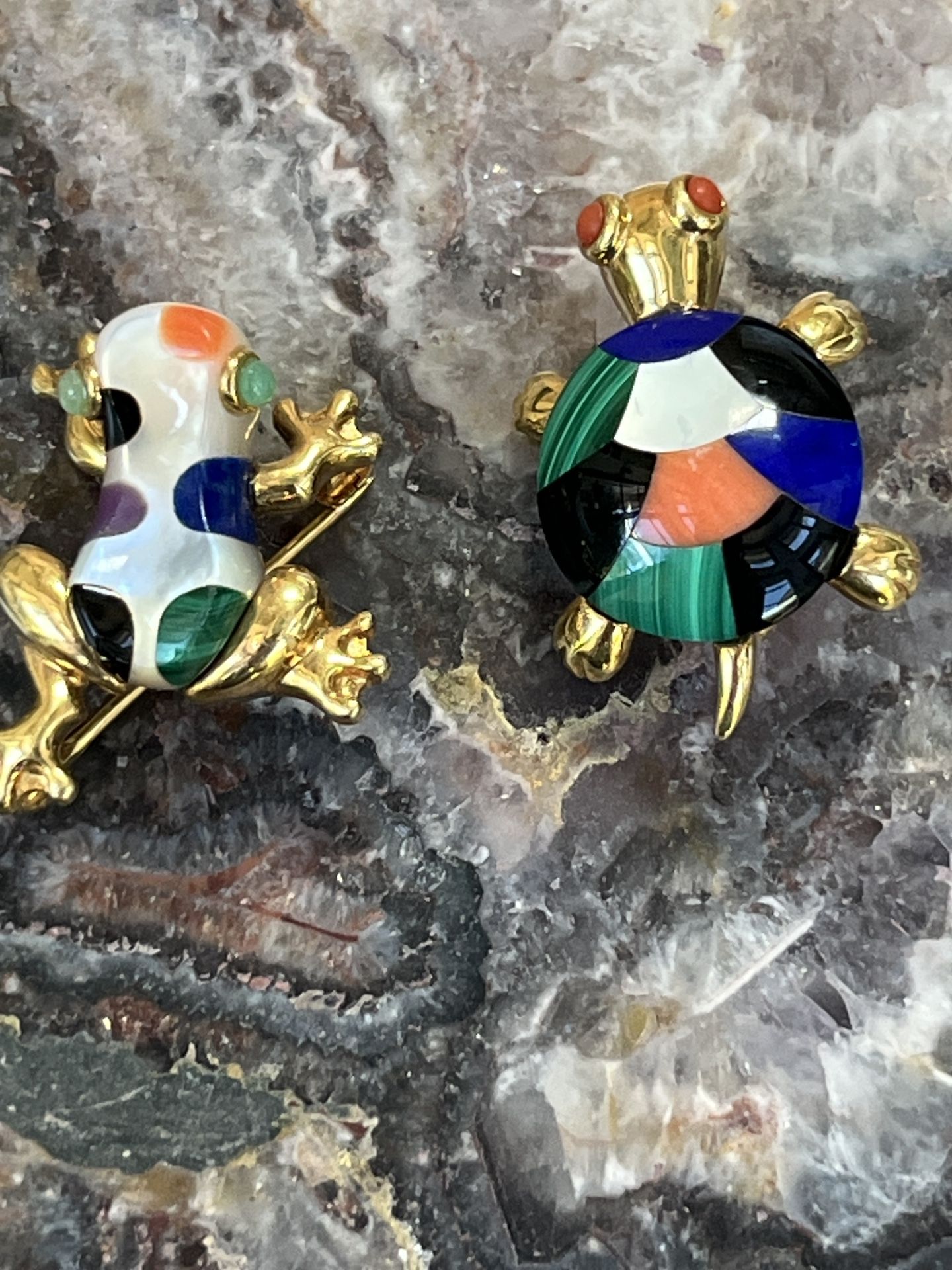 A Pair Of Charming Turtles,Lapel Or Hat Pins