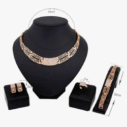 Gold Plated Shinning Wide Necklace+Earrings+Bracelet+Rings Crystal Jewelry S