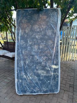 Twin bed mattress