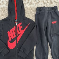 Nike Set Jogger/ Jacket  Sz2-3yo