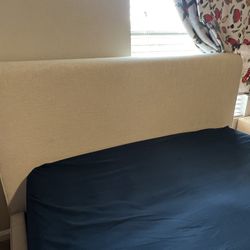 Bed Frame W/mattress