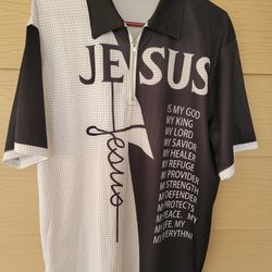 UNIQUE JESUS DRESS SHIRT SIZE XL IN EXCELLENT CONDITION 