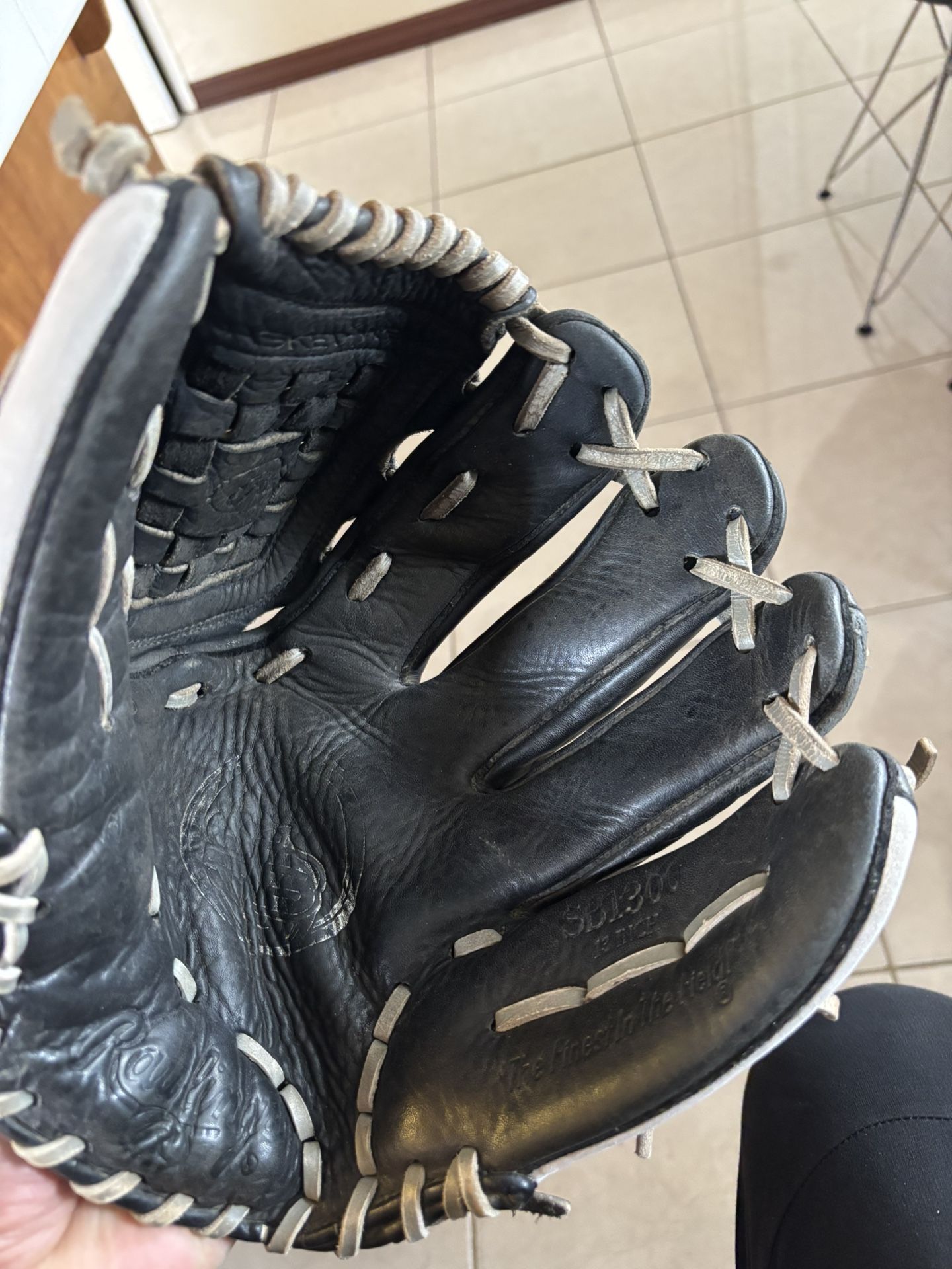Rawlings 13 Inch Glove
