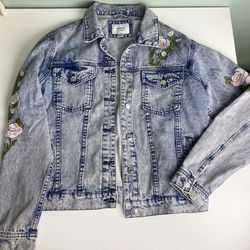 Jean jacket size M