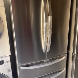 LG 27 Cu.Ft. 4 Door French Door Refrigerator (Brand New )