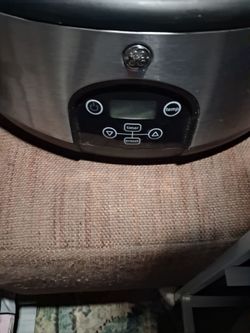 GE Stainless Steel Slow Cooker with Timer