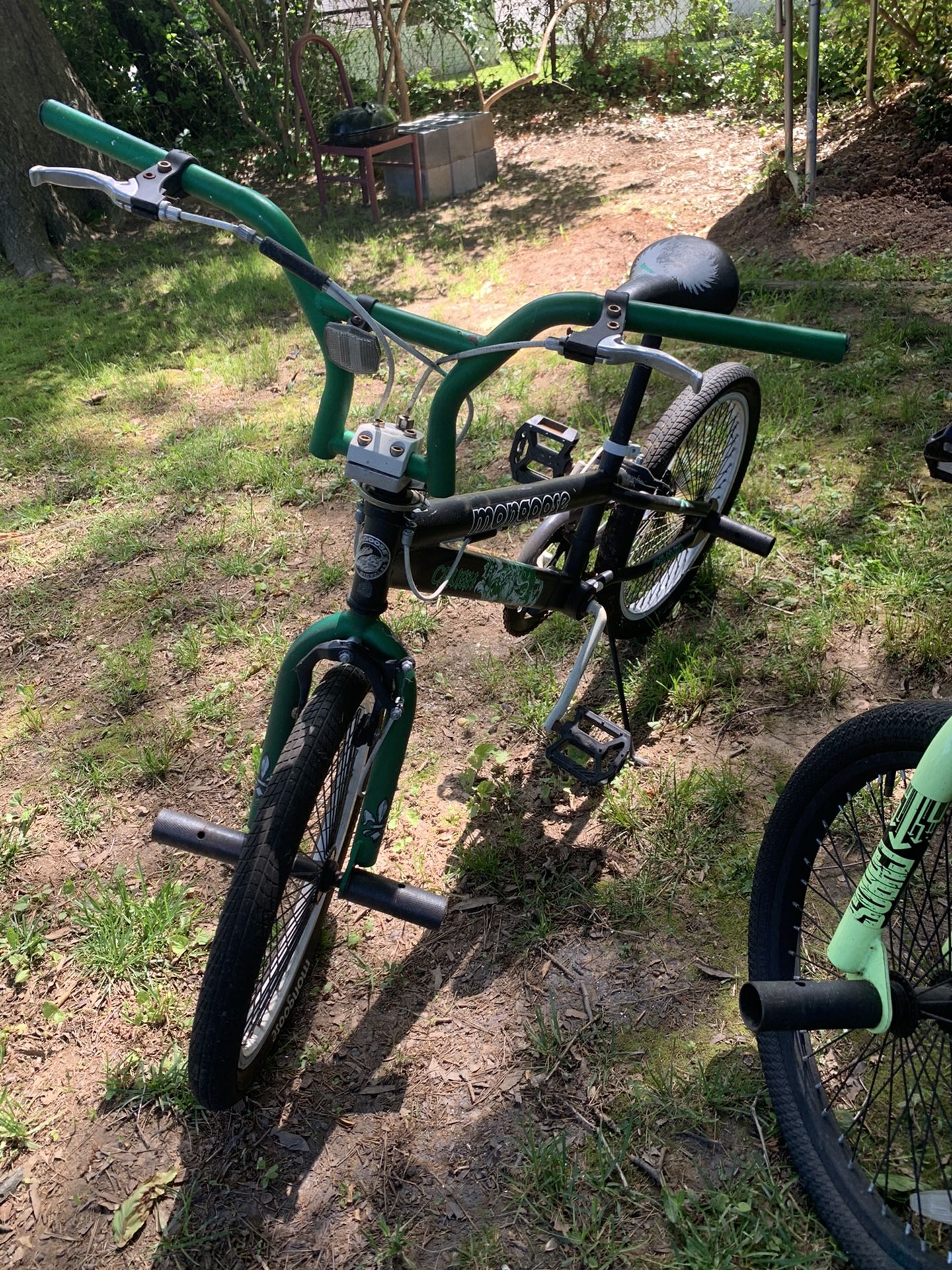 Mongoose bmx bike (good condition)