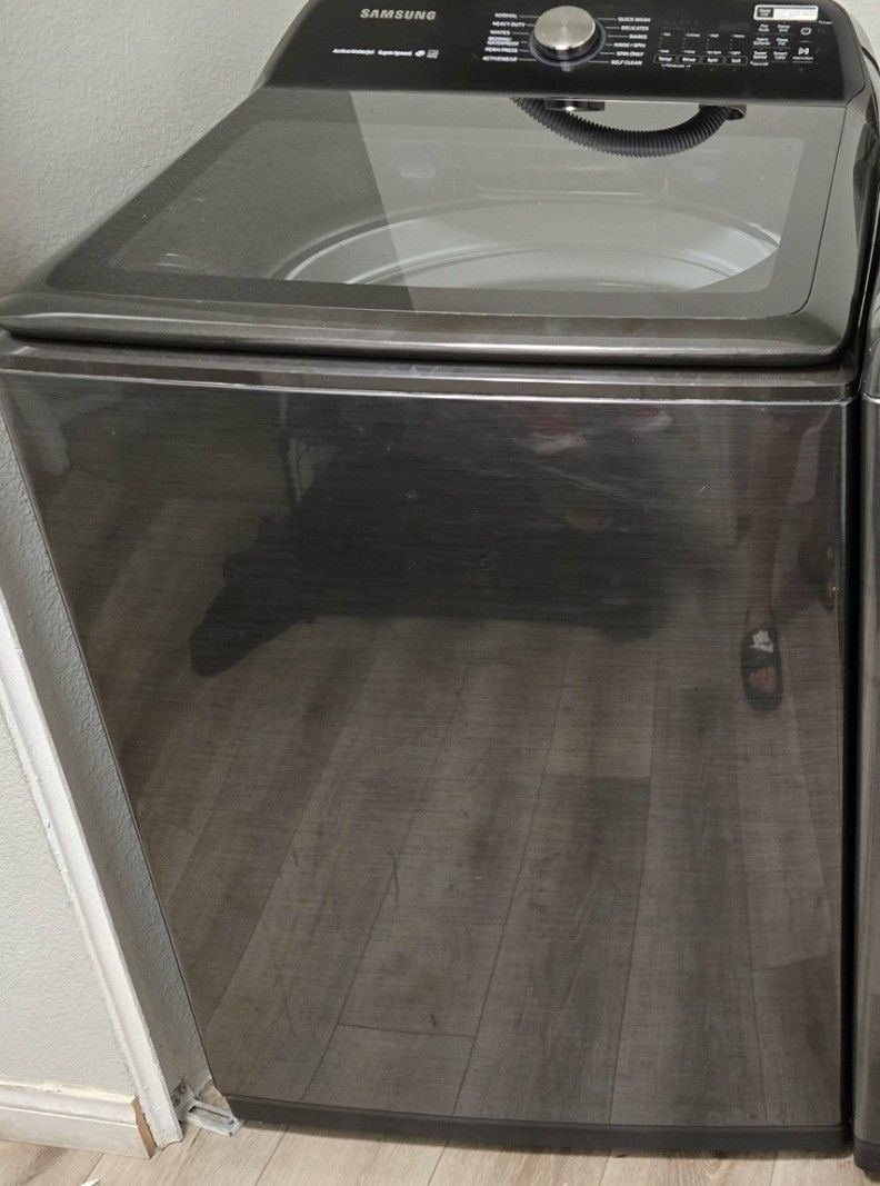 Priced To Sell Asap....Samsung - 5.5 Cu. Ft. Efficiency Smart Top Load Washer