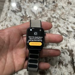 Unlocked Apple Watch , Series 5 40mm/44mm,GPS , WiFi