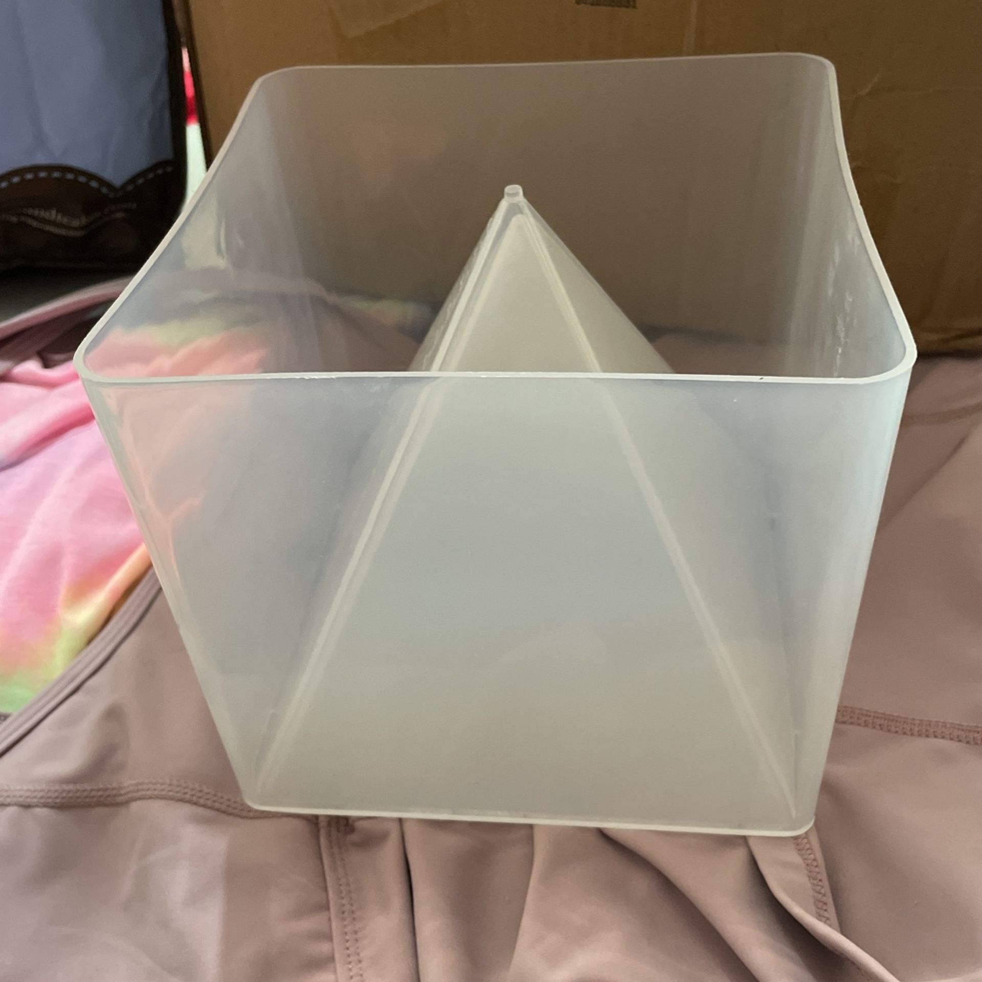 Large Pyramid Mold