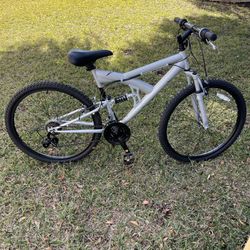 Concord 26 Adult Mountain Bike Silver for Sale in San Antonio TX OfferUp