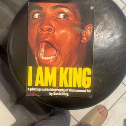 Ali   A Photographic Biography