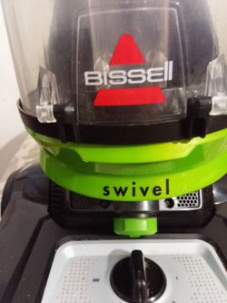BISSELL Swivel  Vacuum