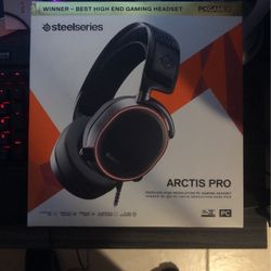 Steelseries Arctis Pro Headset (Wired, PC)