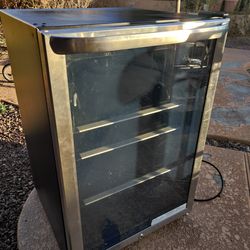 Mini Frigidaire refrigerator