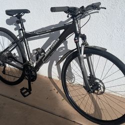 Gary Fisher (Trek) KaiTai Aluminum Men’s Flat-Bar Hybrid Bike