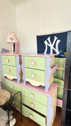 Ashly doll house set .