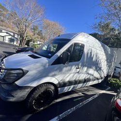 2014 Freightliner Sprinter 2500 