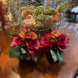 Two Small Ceramic Vases/ Butterfly Wire Basket 