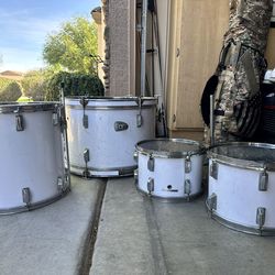 Remo Quadra Drum Kit – Vintage Fiberglass Shells – 4 Piece Set