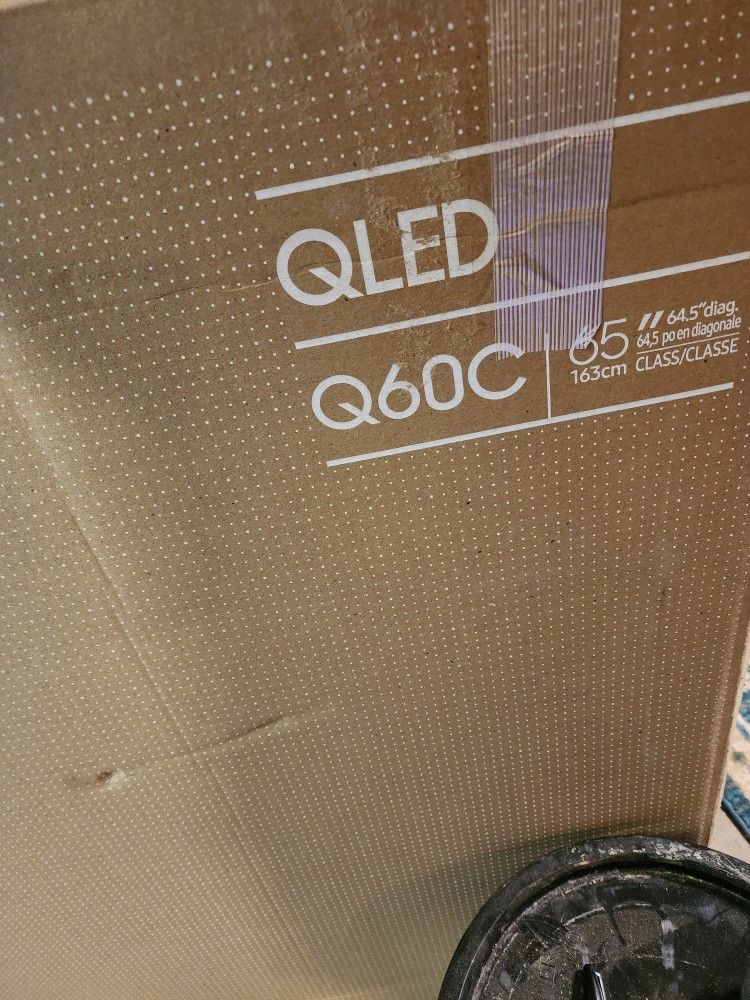 TV SAMSUNG QLED 65" (Q60C).