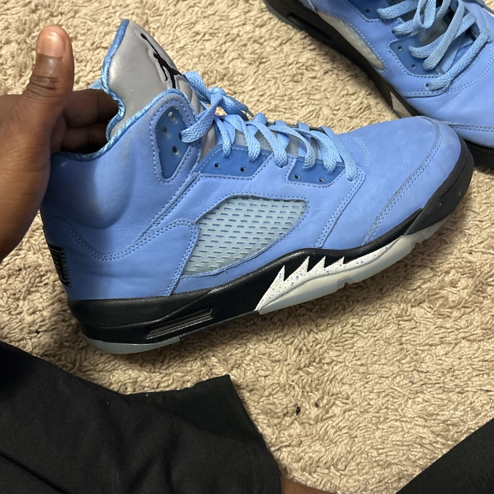 Air Jordan 5 Retro SE 'UNC