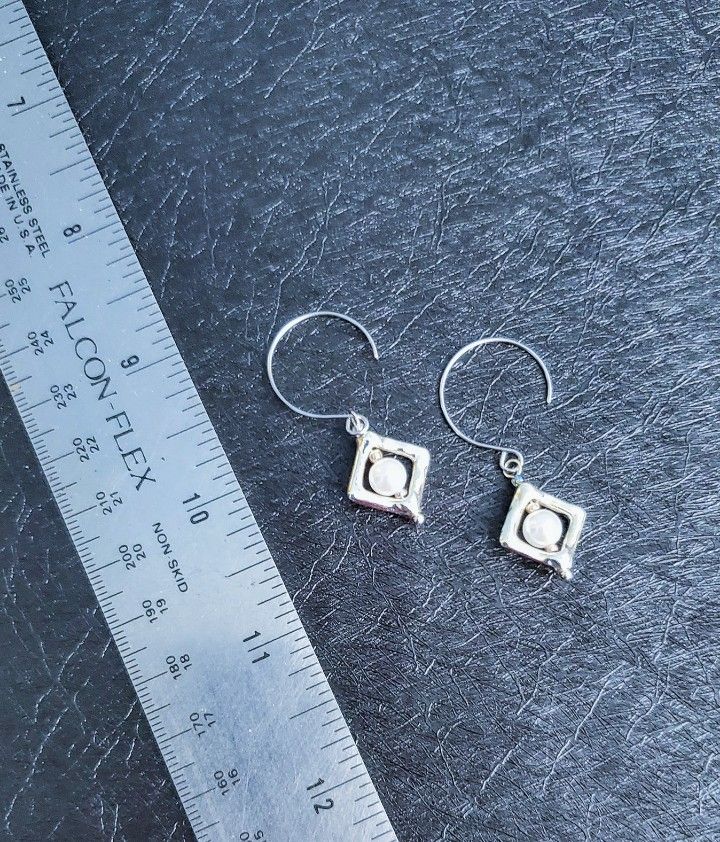 Pearl Bead. Silver Pierced Earrings