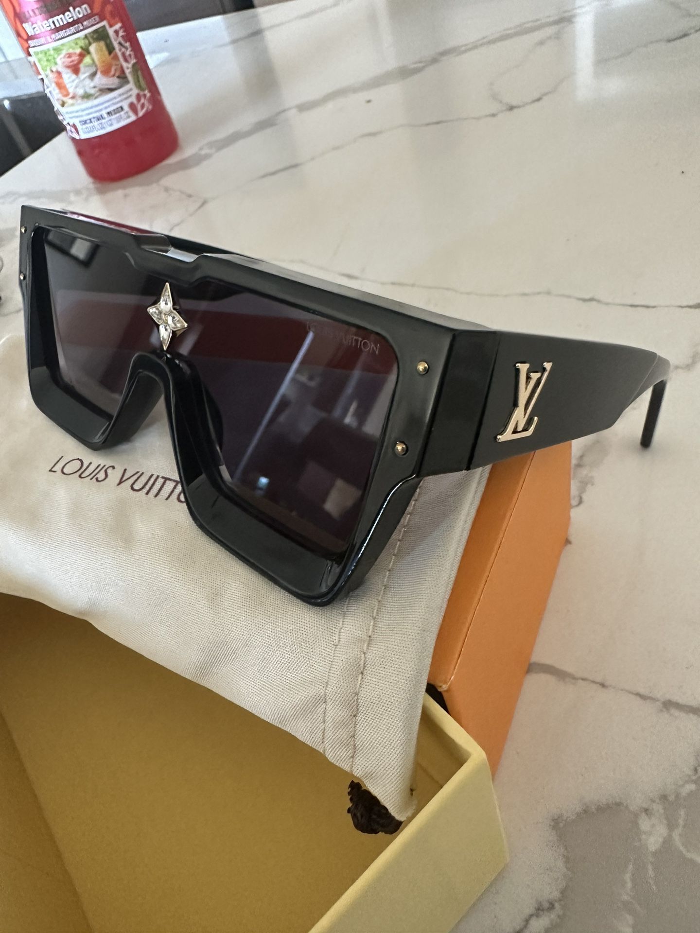 Louis Vuitton, Accessories, Louis Vuitton Cyclone Sunglasses Black