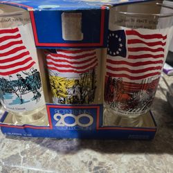 Bicentennial 200 Collection 6 Glass Beer Steins