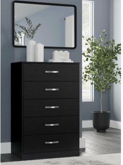 Dresser  wood  with 5 drawers / cajonera con 5 cajones de madera pino