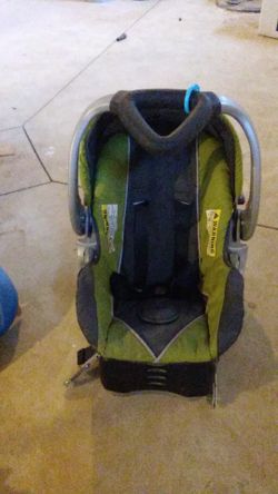 Infant car seat with base