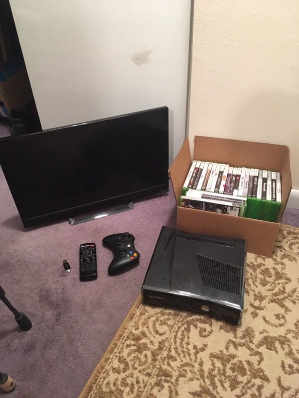 Tv and Xbox with tons of games