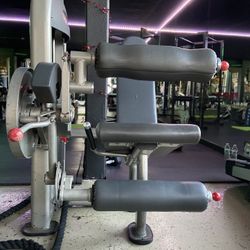 STAR TRAC Leg Curl Machine 