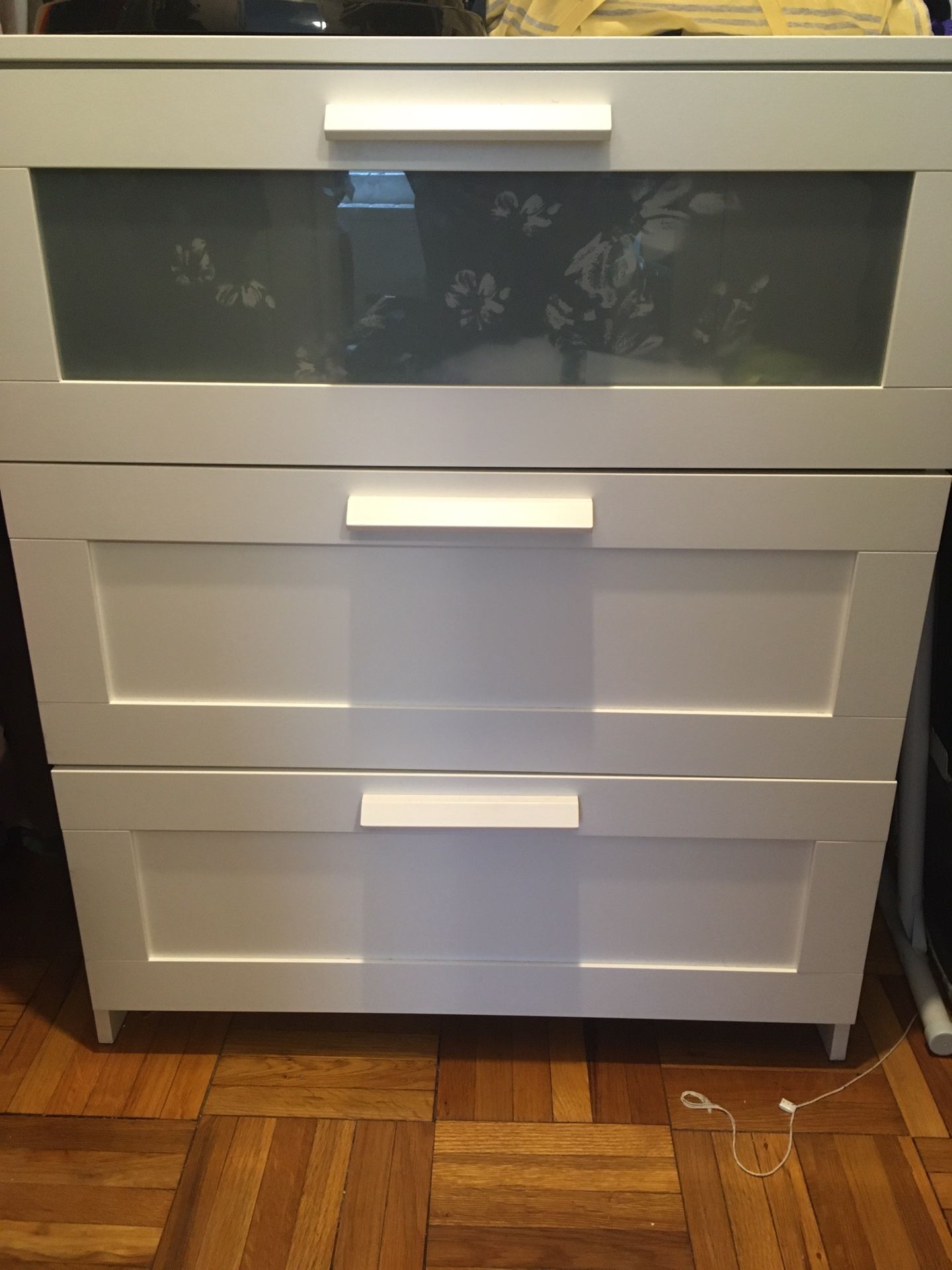 3- drawer dresser