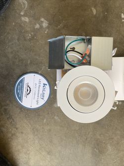 $8 for4 led ceiling light