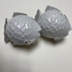 West Elm Y2k Porcelain Ceramic White And Gold  Fish salt & pepper shakers