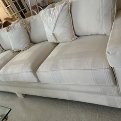 Henredon White Couch And Chairs 